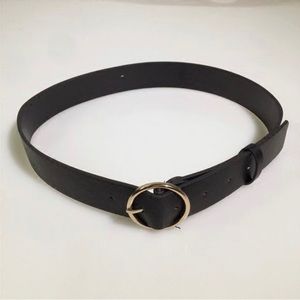 Round Buckle Faux Leather Belt